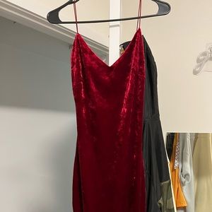 Res velvet midi dress